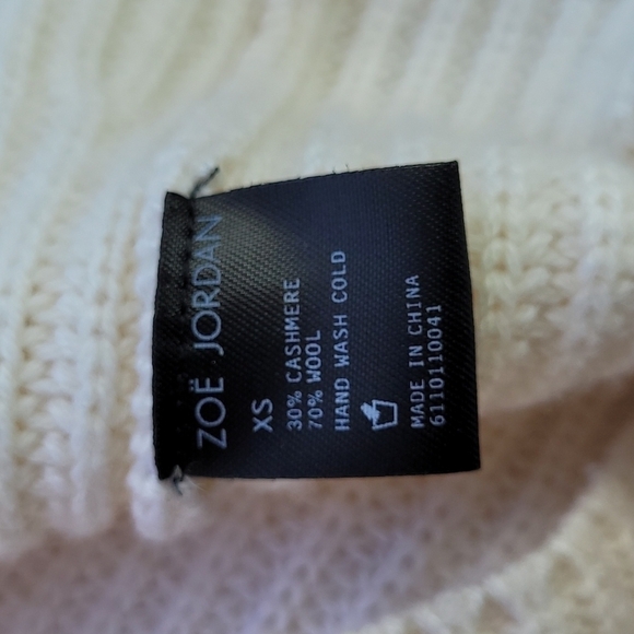 ZOË JORDAN Wool Cashmere Ivory With Gold Chevron Cold Shoulder Sweater S - Picture 8 of 10
